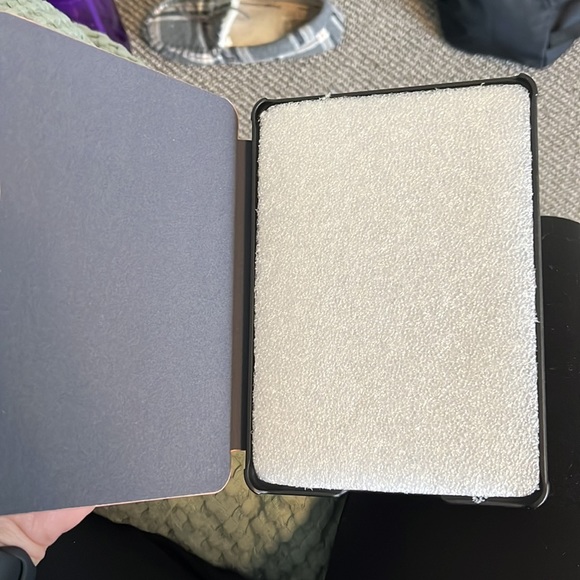 Kindle 2018 case - Picture 2 of 2